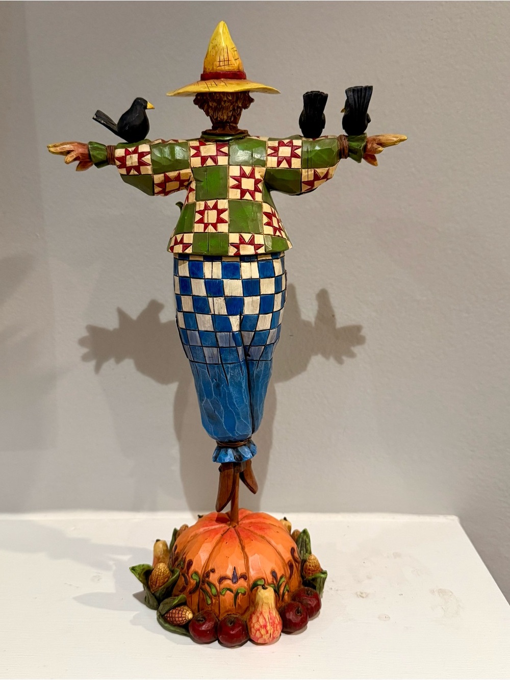 Jim Shore Scarecrow w/Crows “Keeping Watch” Figurine Item#C4002856 - Picture 6 of 8